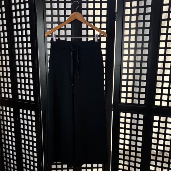 SPANX Pants - 🖤 Spanx Black Wide Leg Pants Stretch Tie Waist Petite Medium Athleisure🖤